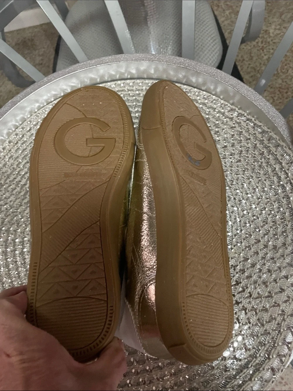 G Los Angeles Women’s Metallic  Gold Low-Top Lace-Up Sneakers size 8.5 NWT